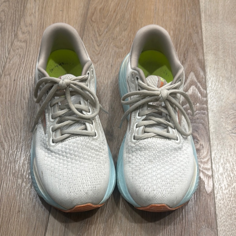 Brooks Tan and Blue Athletic Shoes with Breathable Mesh